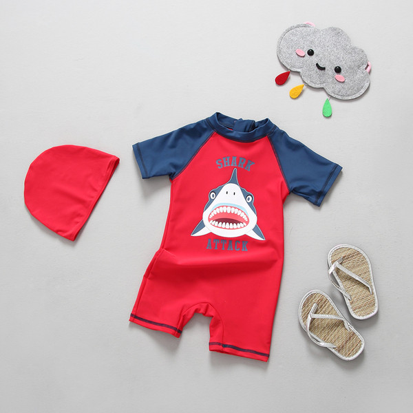 Costum de baie pentru copii modern în roșu cu aplicație