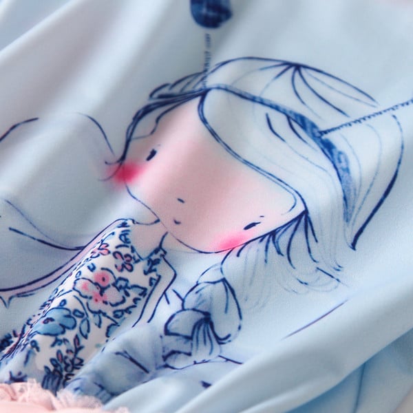 Teljes fürdőruha lányoknak tülllel és vékony pántokkal