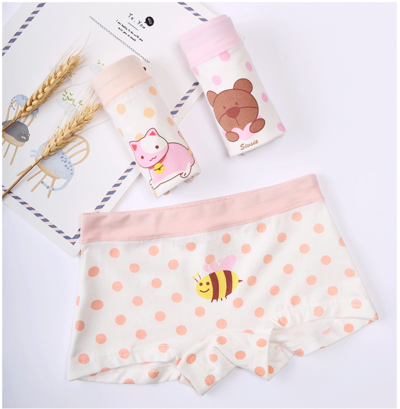 Παιδικά σορτς για κορίτσια με ένα σύνολο τριών τεμαχίων