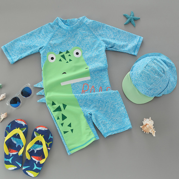 Gyermek teljes fürdőruha fiúknak 3D elemmel