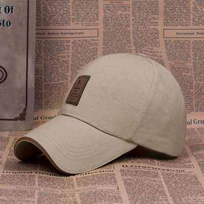 Alkalmi férfi sapka napellenzővel és emblémával több színben