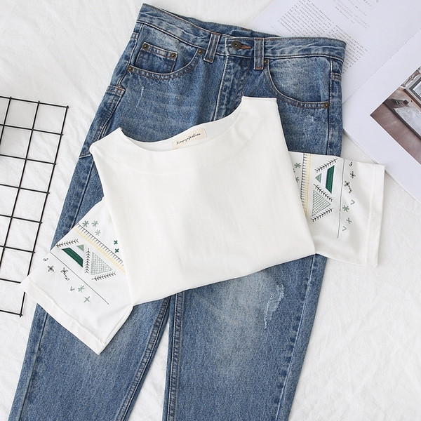 Bluza de dama eleganta cu broderie