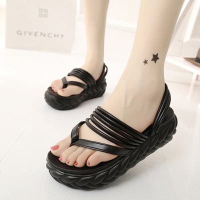 Μοντέρνες γυναικείες παντόφλες με παχιά σόλα σε τέσσερα χρώματα