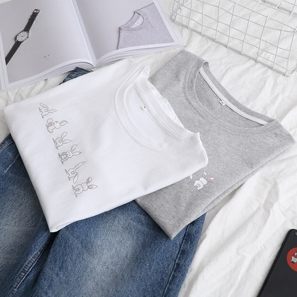 Stílusos női póló O-nyakkal, két színben