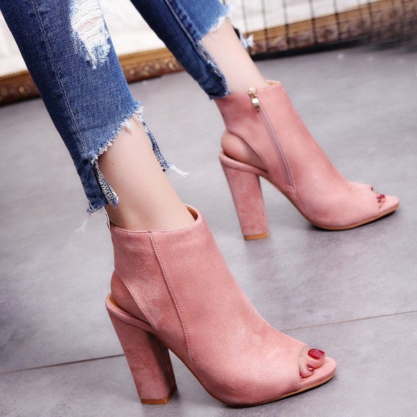 Elegáns női cipő vastag sarkú három színben