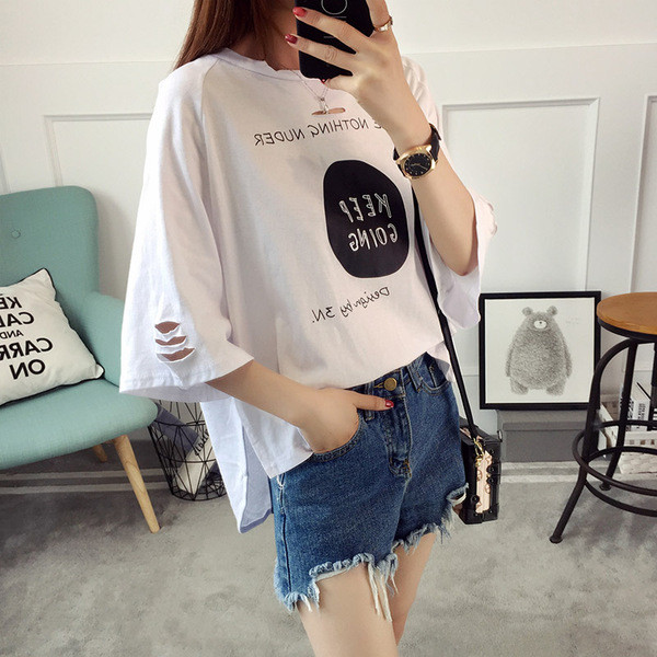 Bluză de damă modernă cu mâneci scurte și inscripție în trei culori