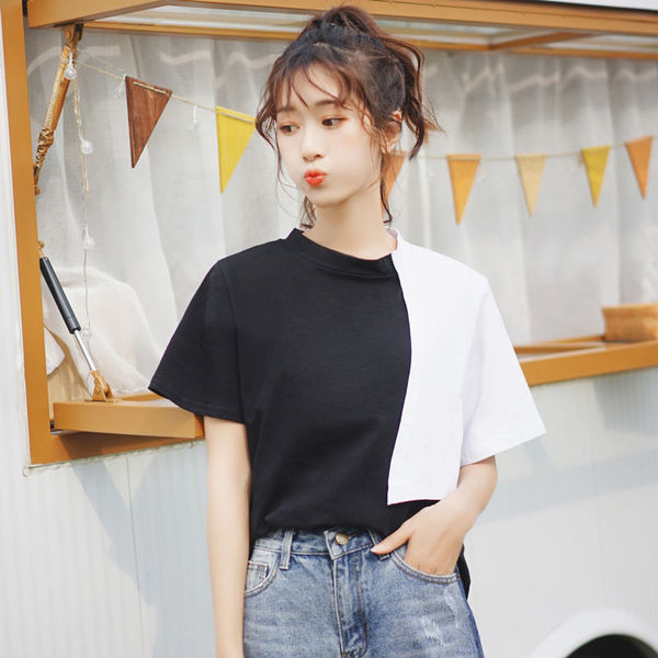 Alkalmi női póló rövid ujjú fekete-fehér színben