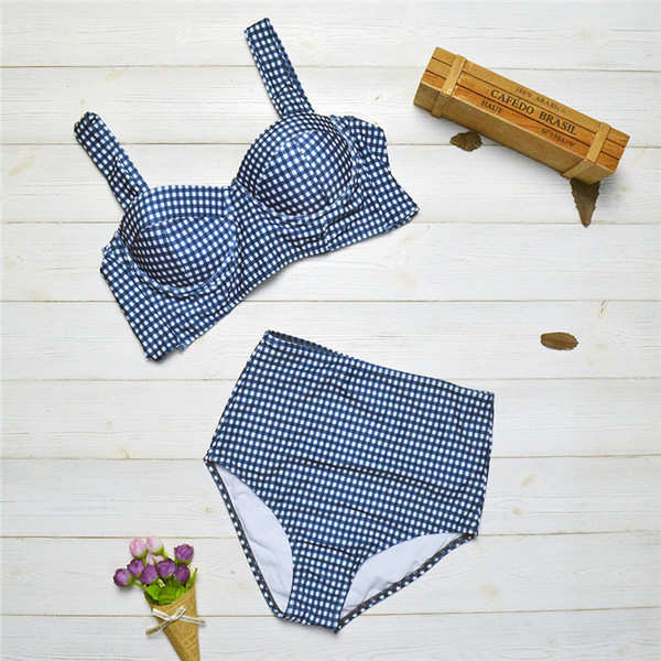 Costum de baie modern de damă din două piese cu talie înaltă