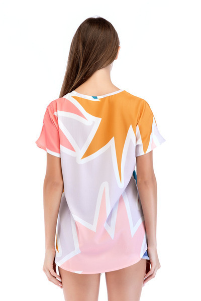 Tricou de dama modern cu model in doua culori - model larg