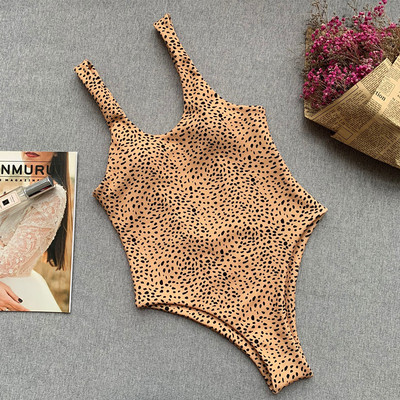 Costum de baie actual de damă cu model - două modele