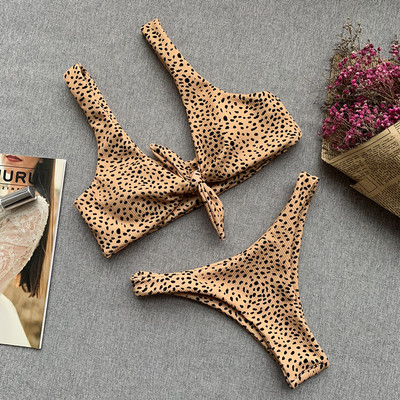 Costum de baie actual de damă cu model - două modele