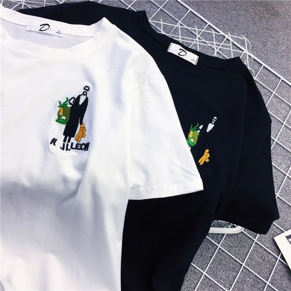 Tricou casual dama cu broderie si decolteu O