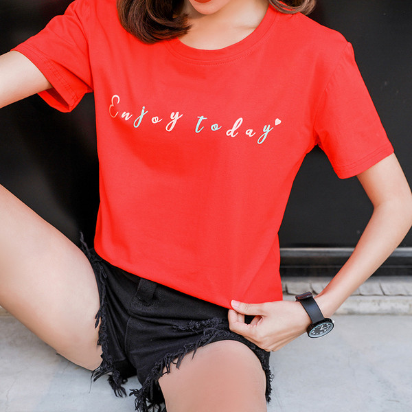 Női modern póló három színben felirattal