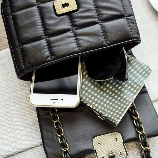 Stílusos női táska hosszú pánttal, három színben