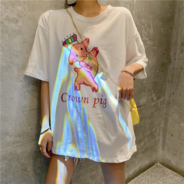 Tricou de dama modern cu maneca scurta si aplicatie