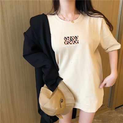 Modern női blúz rövid ujjú leopárd mintával, három színben