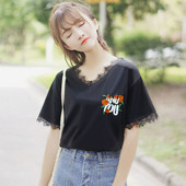 Μοντέρνα κυρία μπλούζα με κεντήματα και δαντέλα σε μαύρο χρώμα