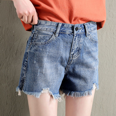 Къси дамски панталони с джобове в два цвята