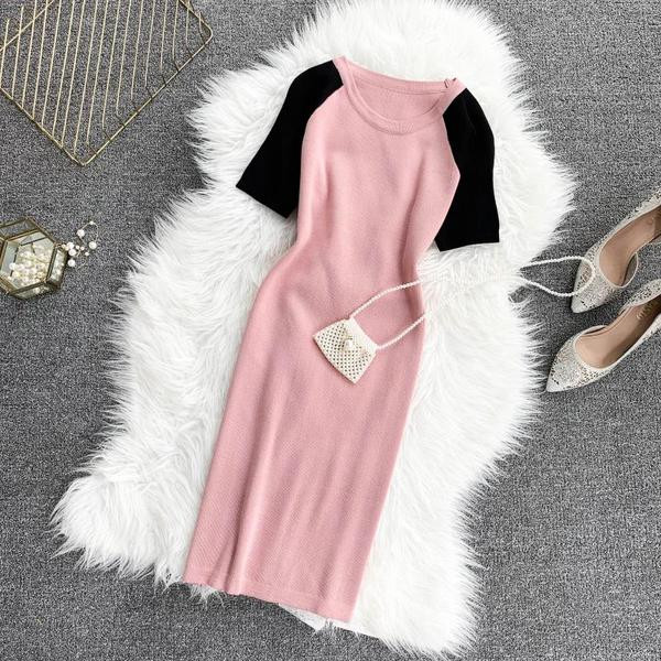 Rochie casual de dama cu decolteu O si maneci scurte in trei culori