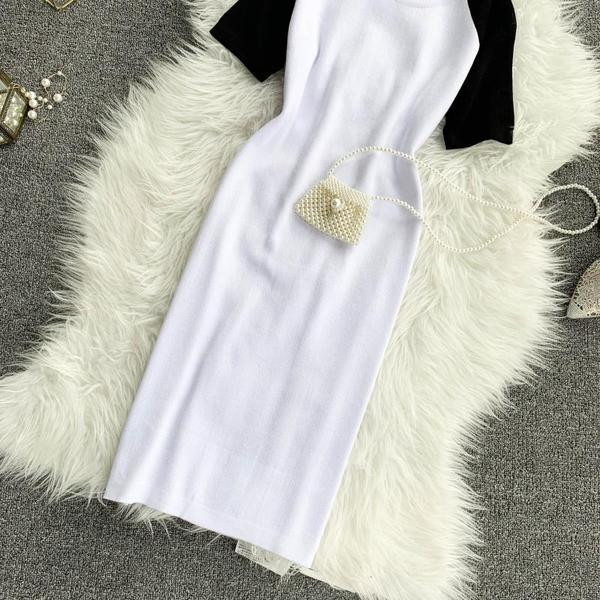 Rochie casual de dama cu decolteu O si maneci scurte in trei culori