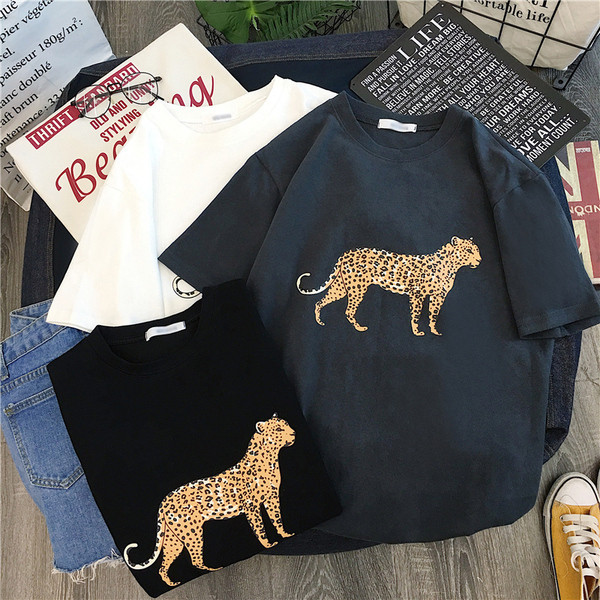 Η καθημερινή κυρία μπλούζα μανίκι σε τρία χρώματα με λεοπάρδαλη δεξιά