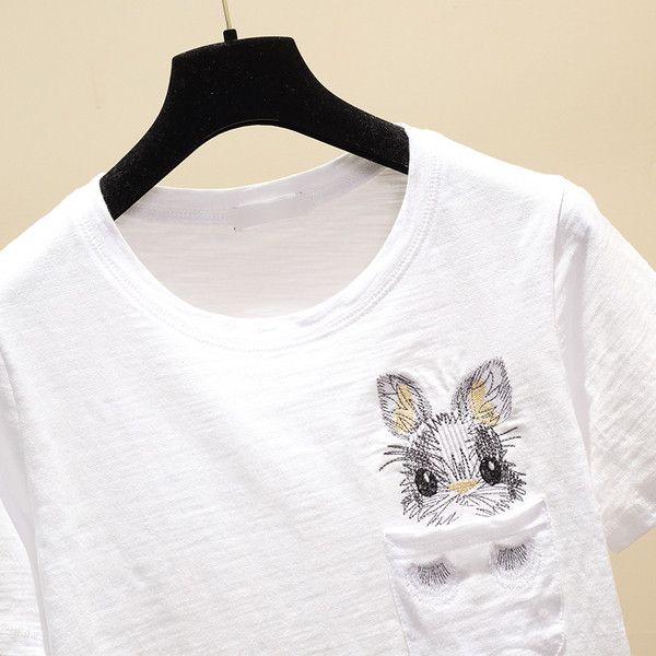 Alkalmi női póló több színben hímzéssel