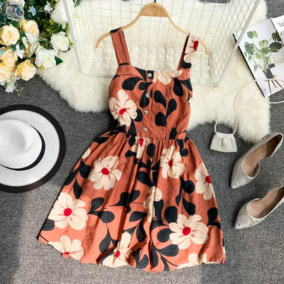 Alkalmi női ruha szabású modell virágmintával több színben