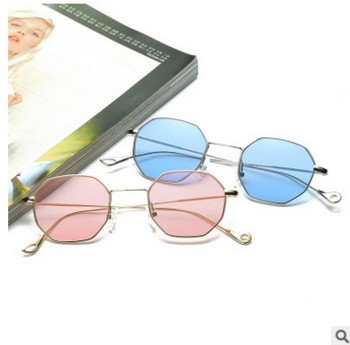 Актуални слънчеви очила в няколко цвята подходящи за мъже и жени