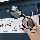 Τρέχοντα γυαλιά ηλίου κυρίες με καθρέφτες σε μαύρο χρώμα