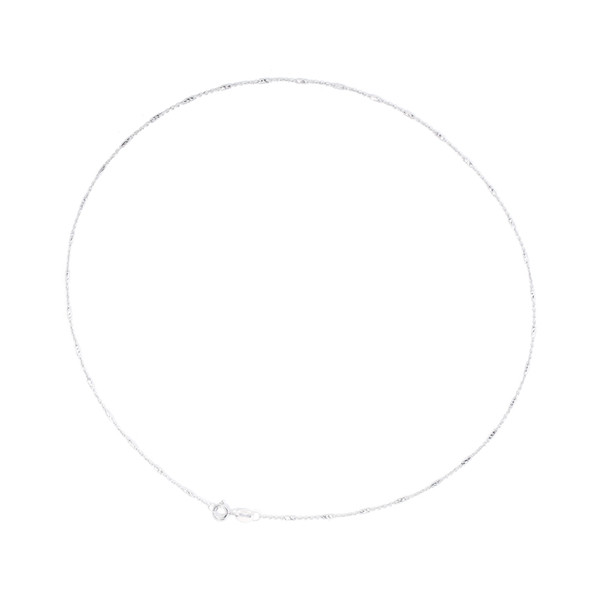 Απλό κολιέ κυρίες σε ασημί χρώματα