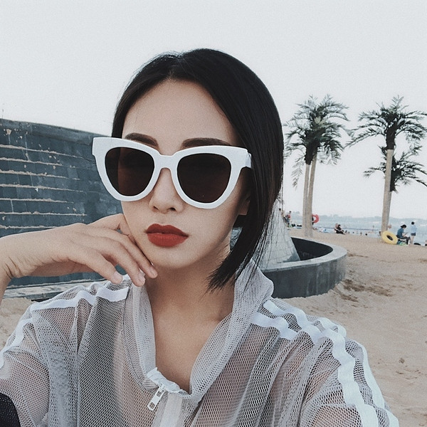 Ochelari de soare de zi cu zi pentru femei în cinci culori