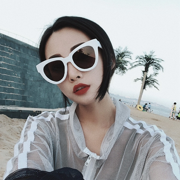 Ochelari de soare de zi cu zi pentru femei în cinci culori