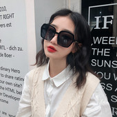 Ochelari de soare moderni de dama cu forma patrata in mai multe culori