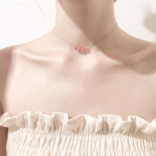 Mindennapi női nyaklánc színes elemekkel