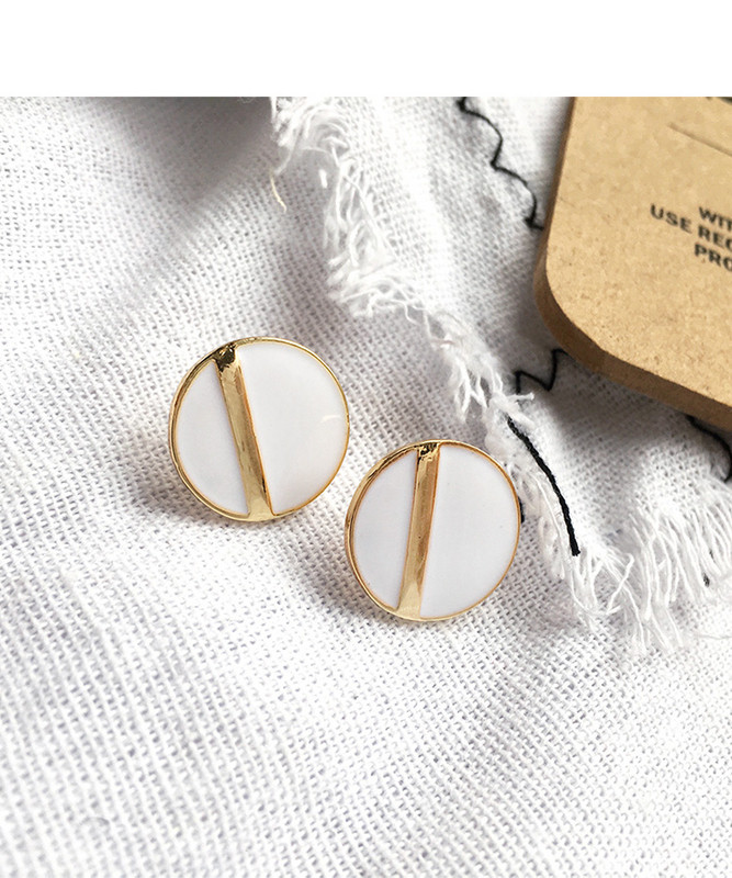 Cercei rotunzi de dama in alb si verde