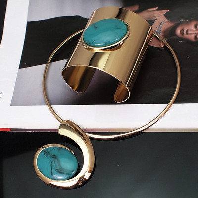 Stílusos női szett - karkötő és nyaklánc színes kövekkel