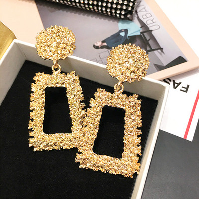 Stílusos női fülbevaló arany és ezüst színben