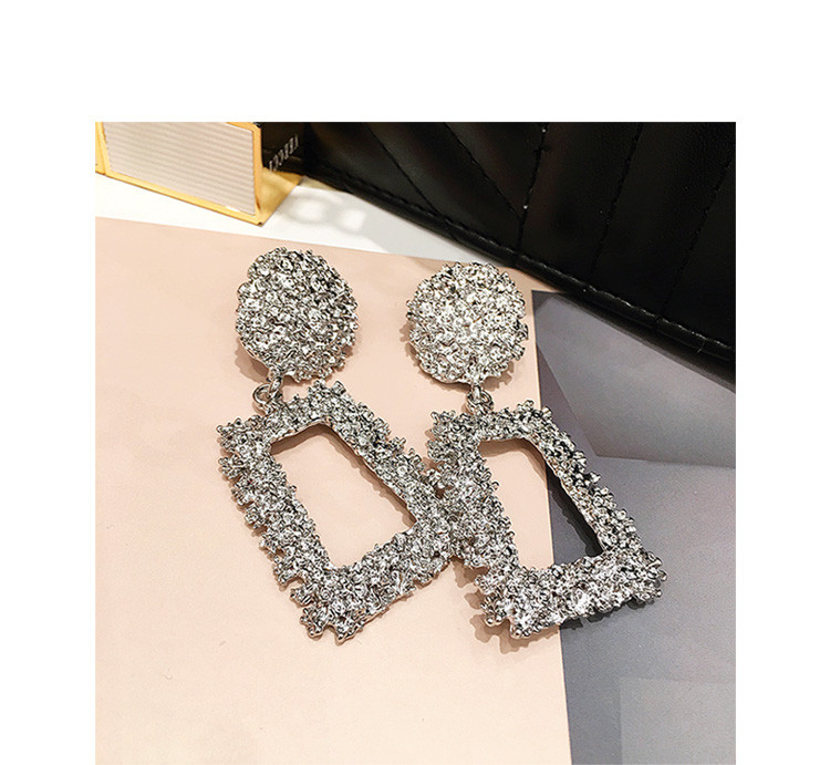 Stílusos női fülbevaló arany és ezüst színben