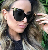 Modern női napszemüveg fém díszítéssel több színben