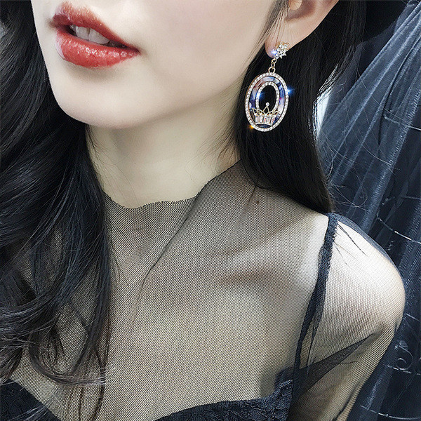 Cercei lungi de dama cu pietre decorative