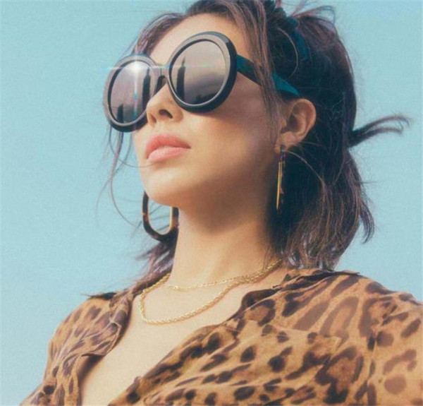 Modern női kerek napszemüveg többféle színben