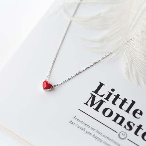 Colier simplu de dama cu element de culoare