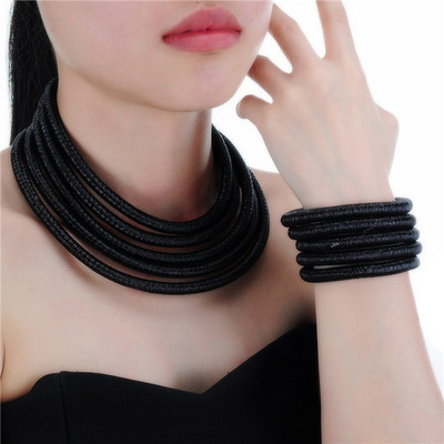 Κομψή σειρά γυναικείων βραχιόλι και κολιέ σε διάφορα χρώματα