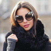 Model nou de ochelari de soare de dama cu pietre in mai multe culori