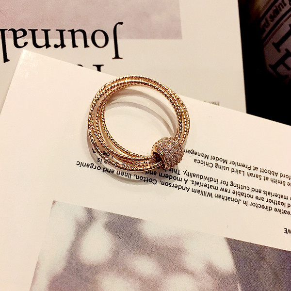 Inel de doamnă de zi cu zi cu decor cu pietre