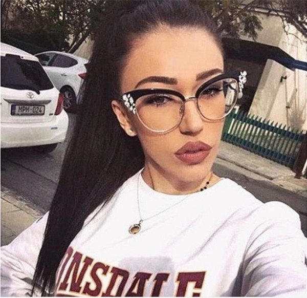 Μοντέρνα γυαλιά κυρίες με πέτρες σε διάφορα χρώματα