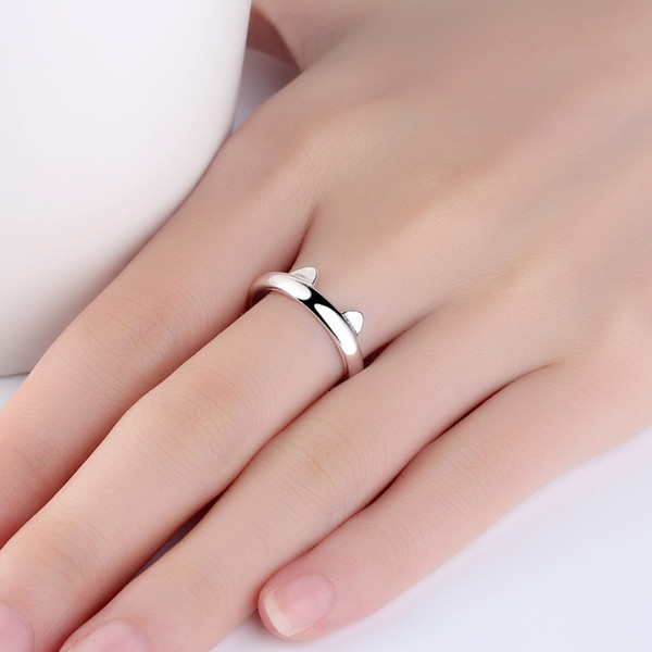 Női gyűrű 3D elemmel, ezüst színben