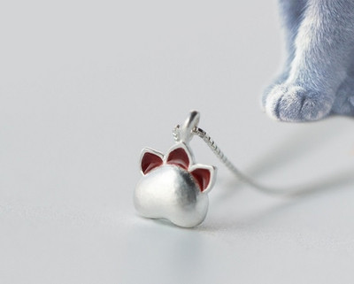 Alkalmi női nyaklánc mancsos ezüst színben