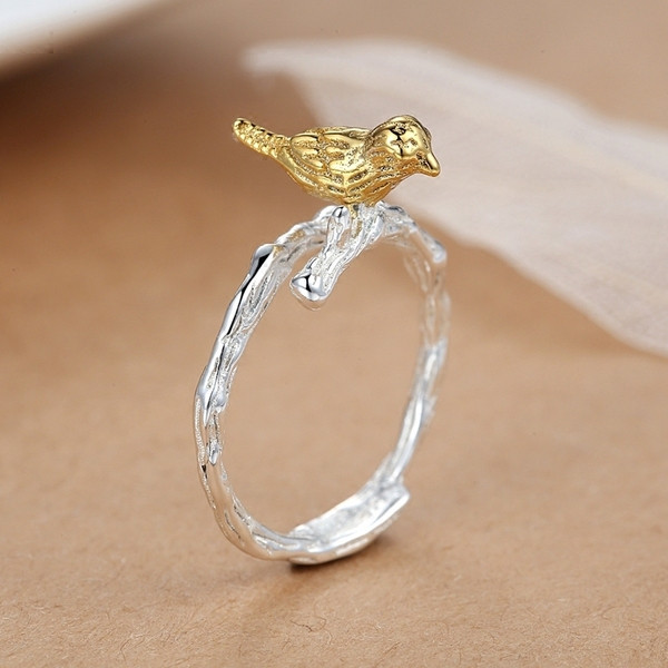 ÚJ modell női gyűrű 3D elemmel