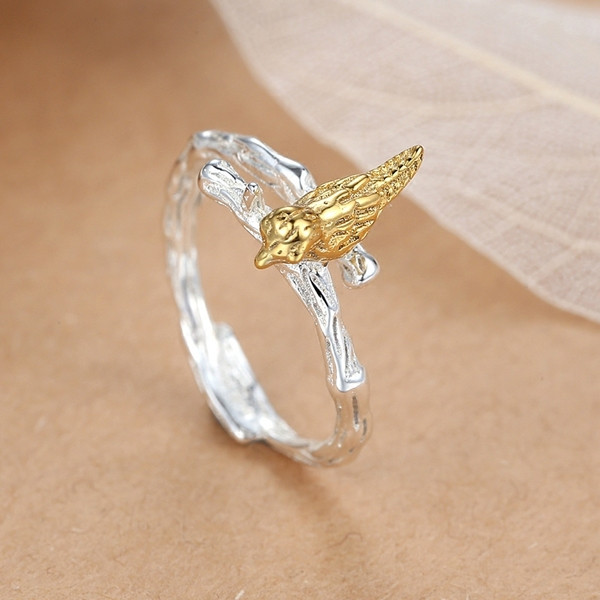 ÚJ modell női gyűrű 3D elemmel